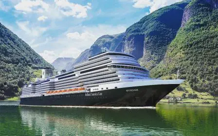 Holland America Line cruise ship ms Nieuw Ryndam sailing to homeport