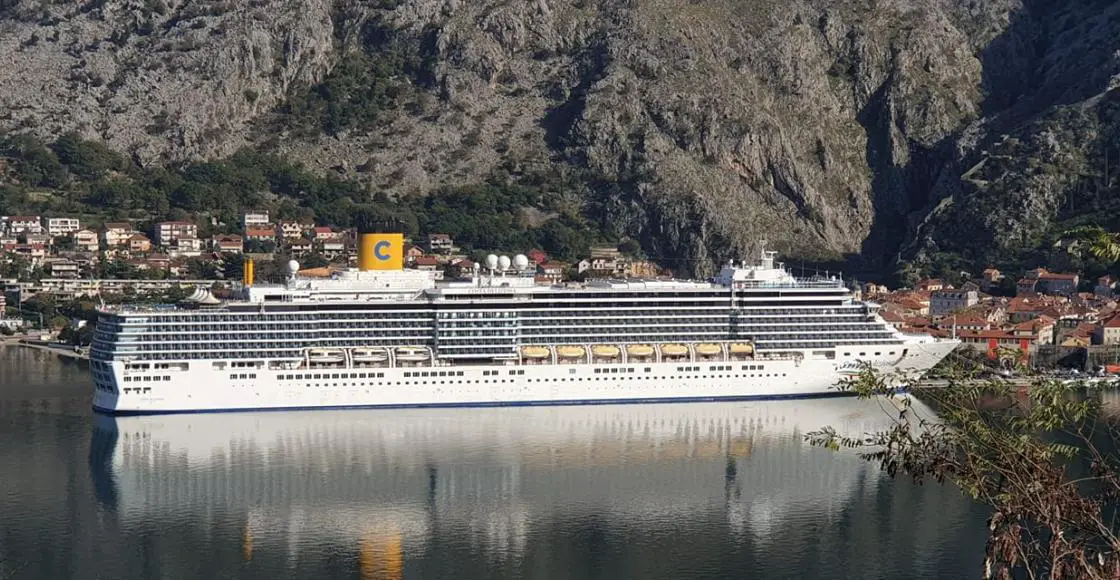 Costa Deliziosa cruise ship sailing to homeport