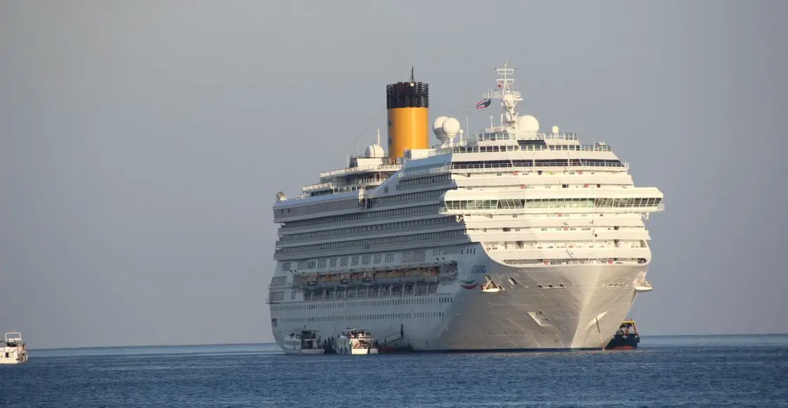 Costa Fortuna cruise ship sailing to homeport