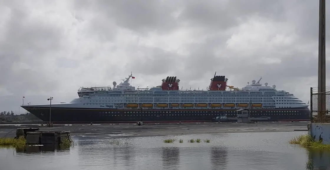 Disney Wonder cruise ship sailing to homeport